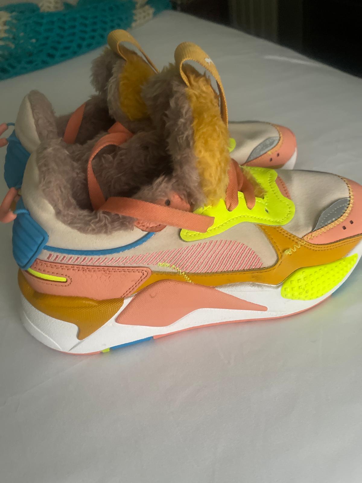 PUMA PINk WHITE RUNNING SNEAKERS WOMEN'S SIZE 4.5 ATHLETIC SHOES